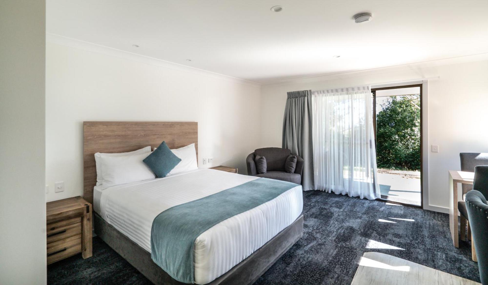 Invercauld House Goonellabah Room photo